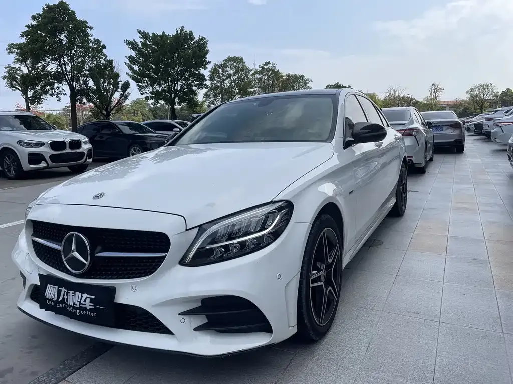 Mercedes-Benz C-Class — фото 1