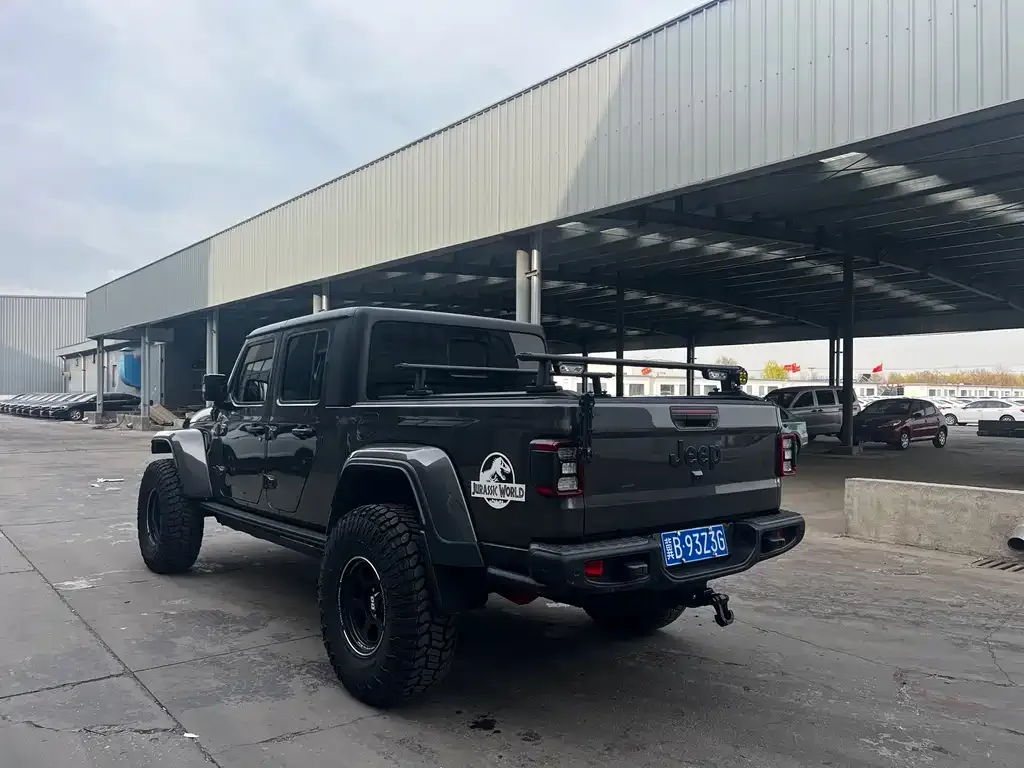 Jeep Gladiator 2023 из CN, фото 5