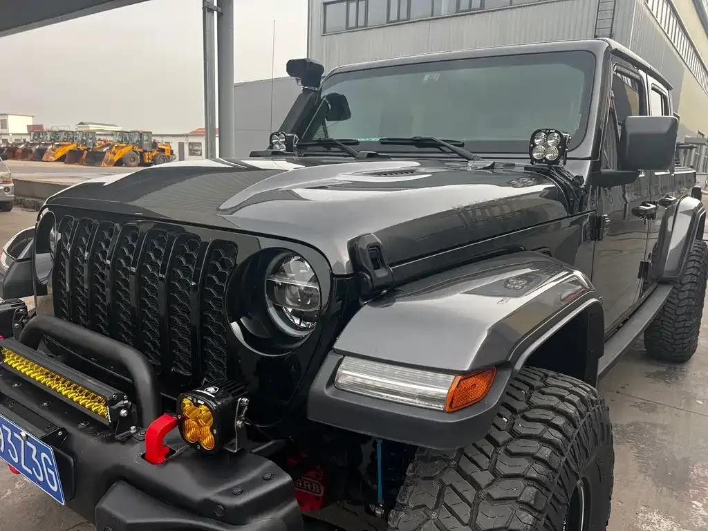 Jeep Gladiator 2023 из CN, фото 10