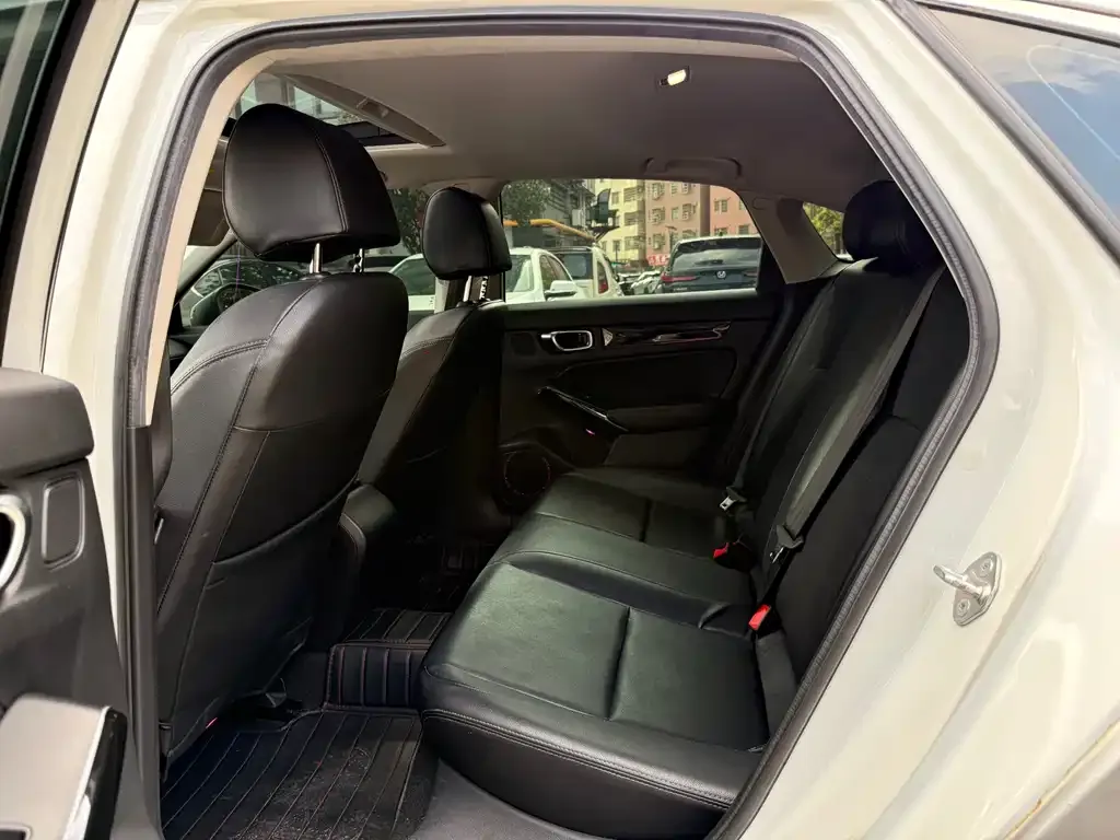 Honda Civic — фото 10