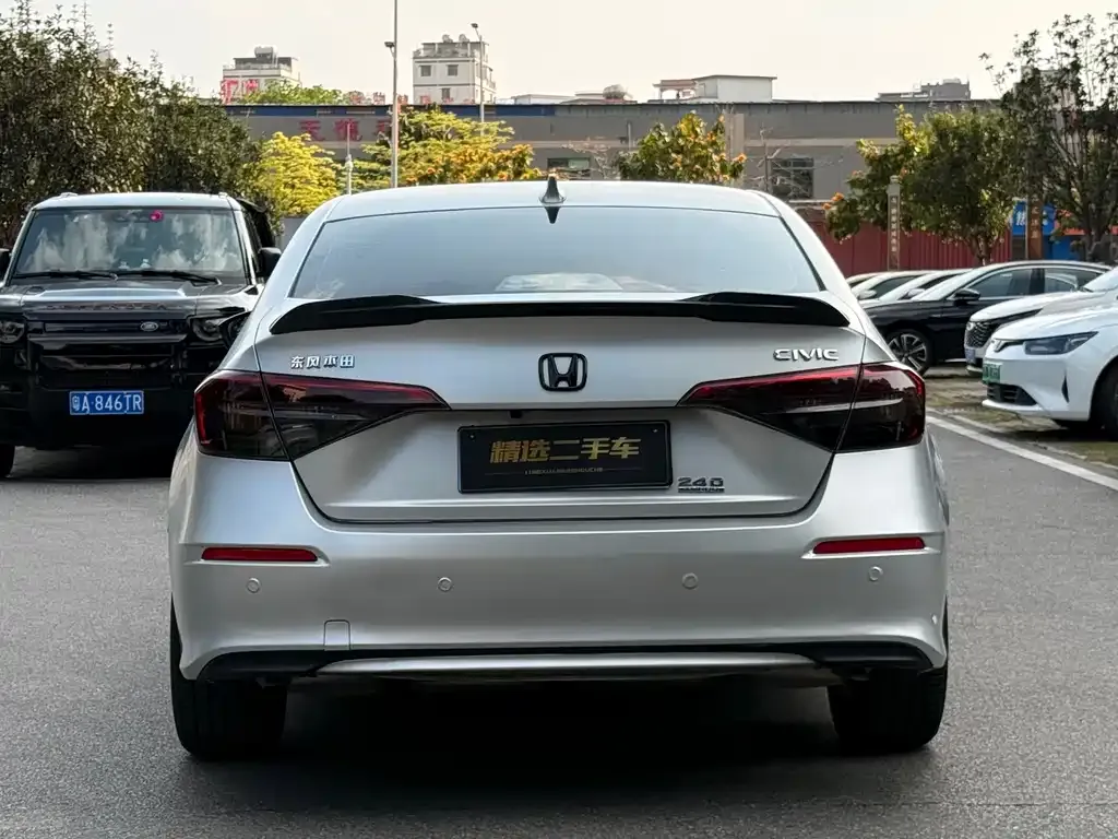 Honda Civic — фото 8