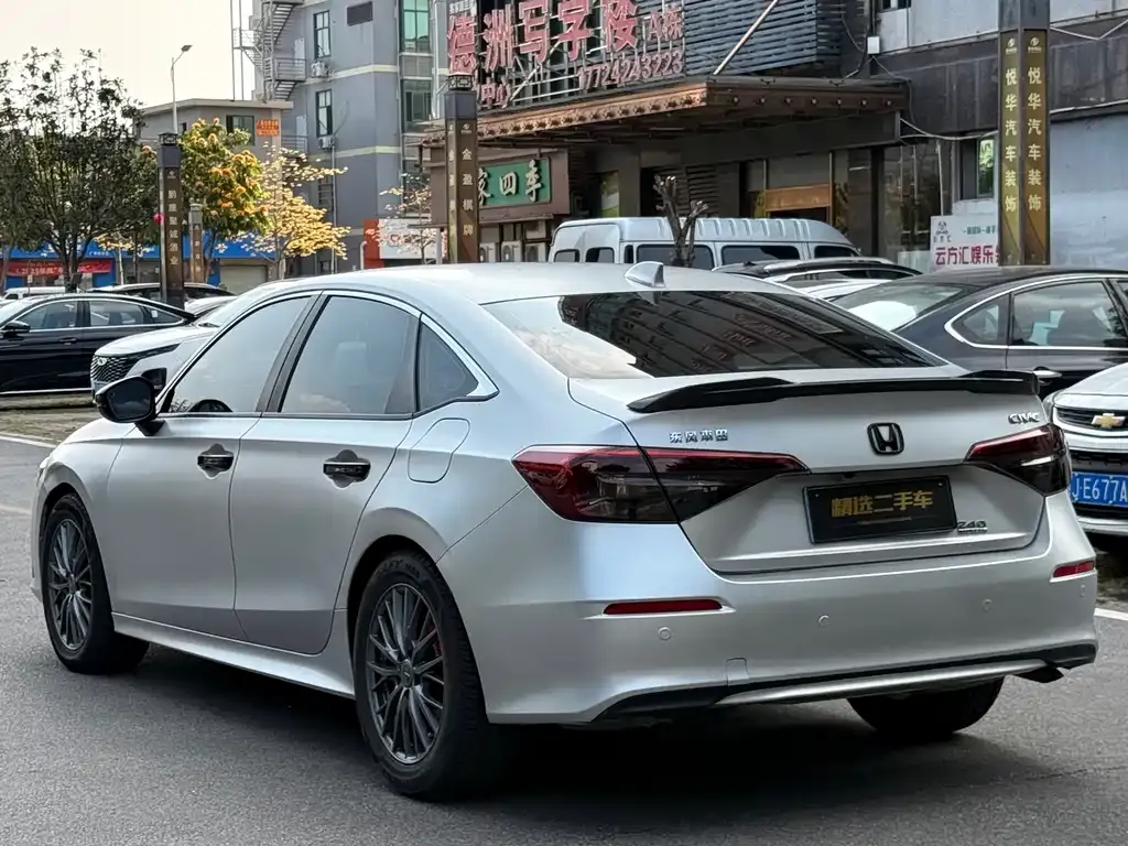 Honda Civic — фото 4