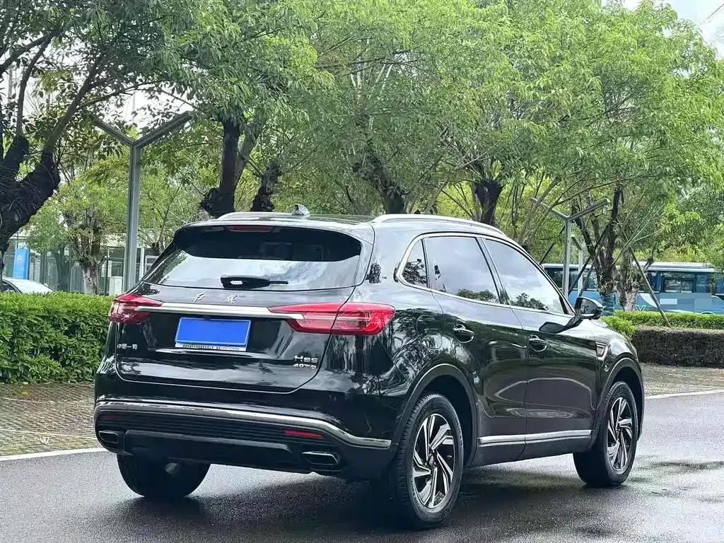 Hongqi HS5 — фото 8