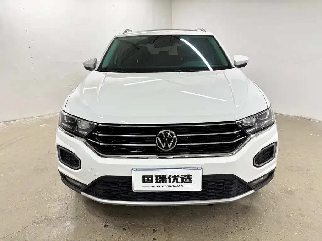 Volkswagen T-Roc — фото 2