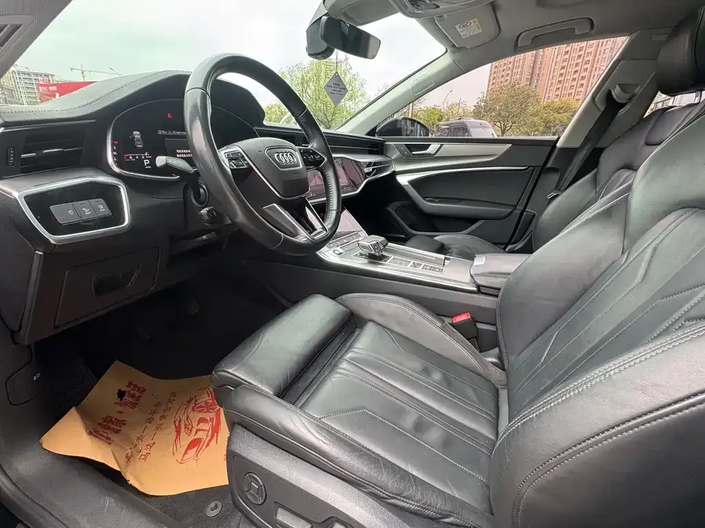 Audi A7 2021 из CN, фото 7