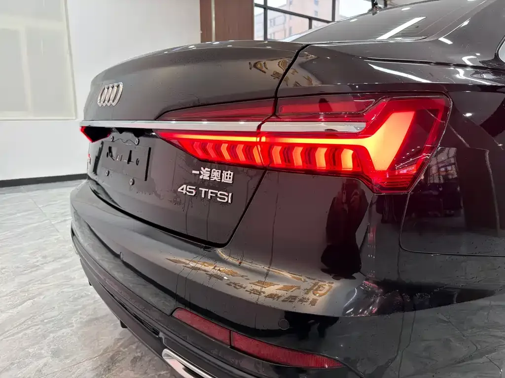 Audi A6L — фото 4