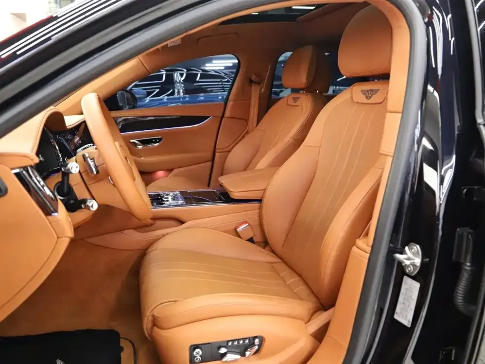 Bentley Flying Spur 2023 из CN, фото 3