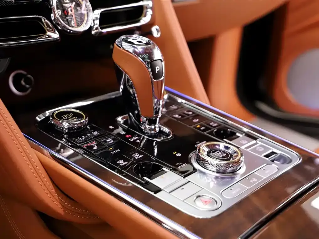 Bentley Flying Spur 2023 из CN, фото 4