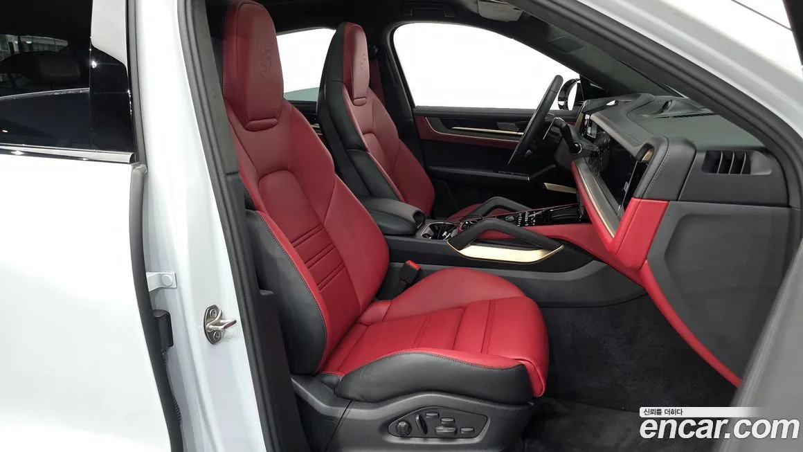 Porsche Cayenne 2025 из KR, фото 6
