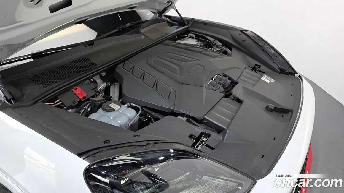 Porsche Cayenne 2025 из KR, фото 10