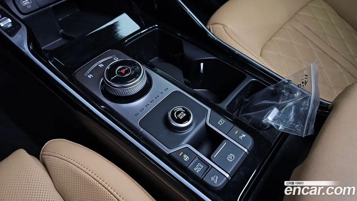 Kia Sorento — фото 8