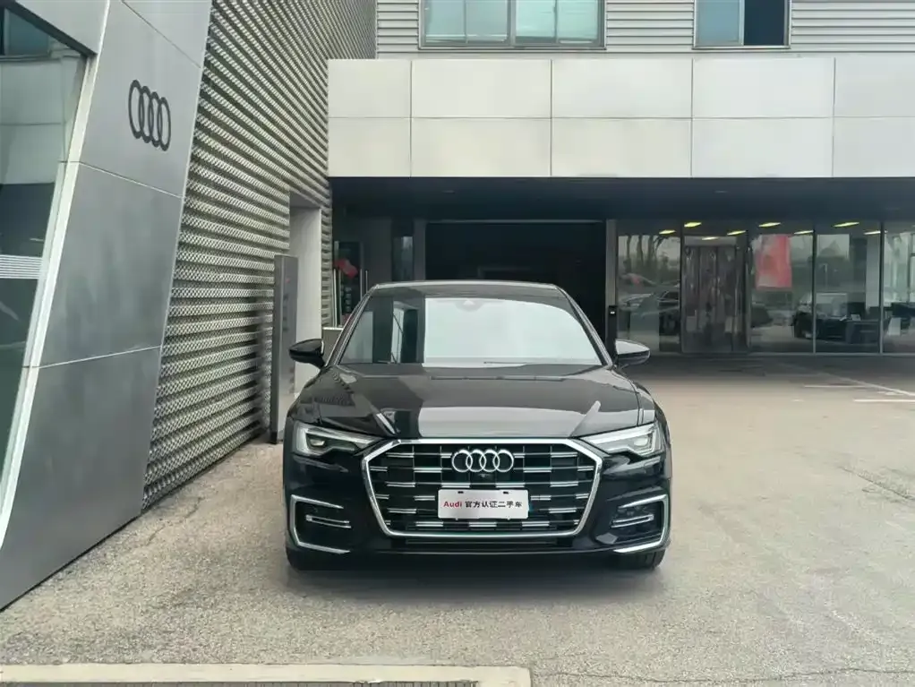Audi A6L — фото 2