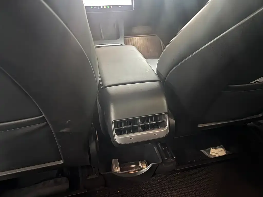 Tesla Model Y 2022 из CN, фото 5
