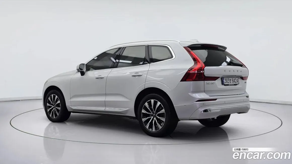 Volvo XC60 — фото 4