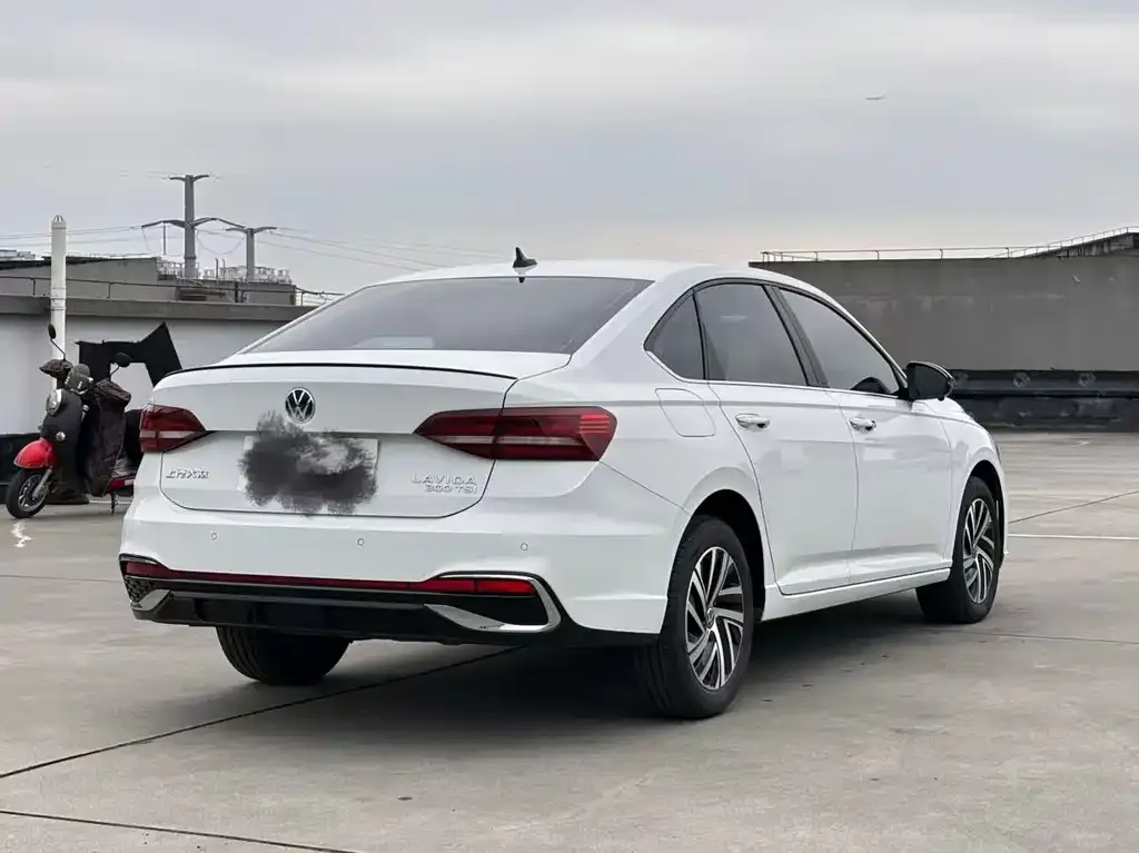 Volkswagen Lavida 2024 из CN, фото 5