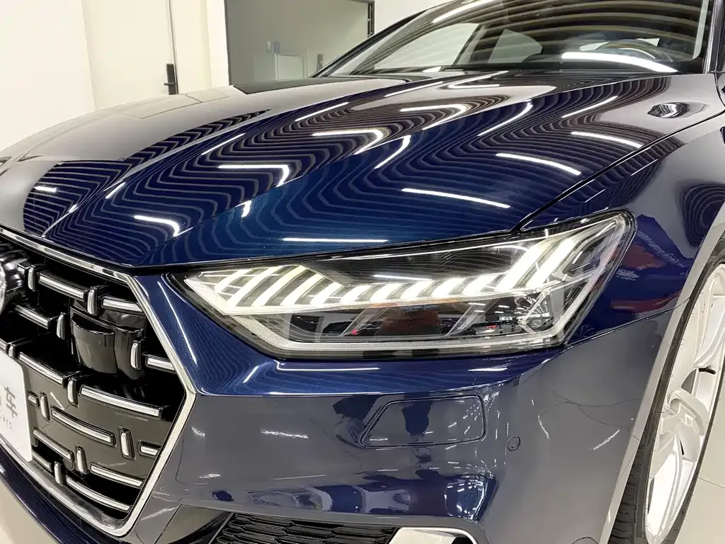 Audi A7L 2023 из CN, фото 6