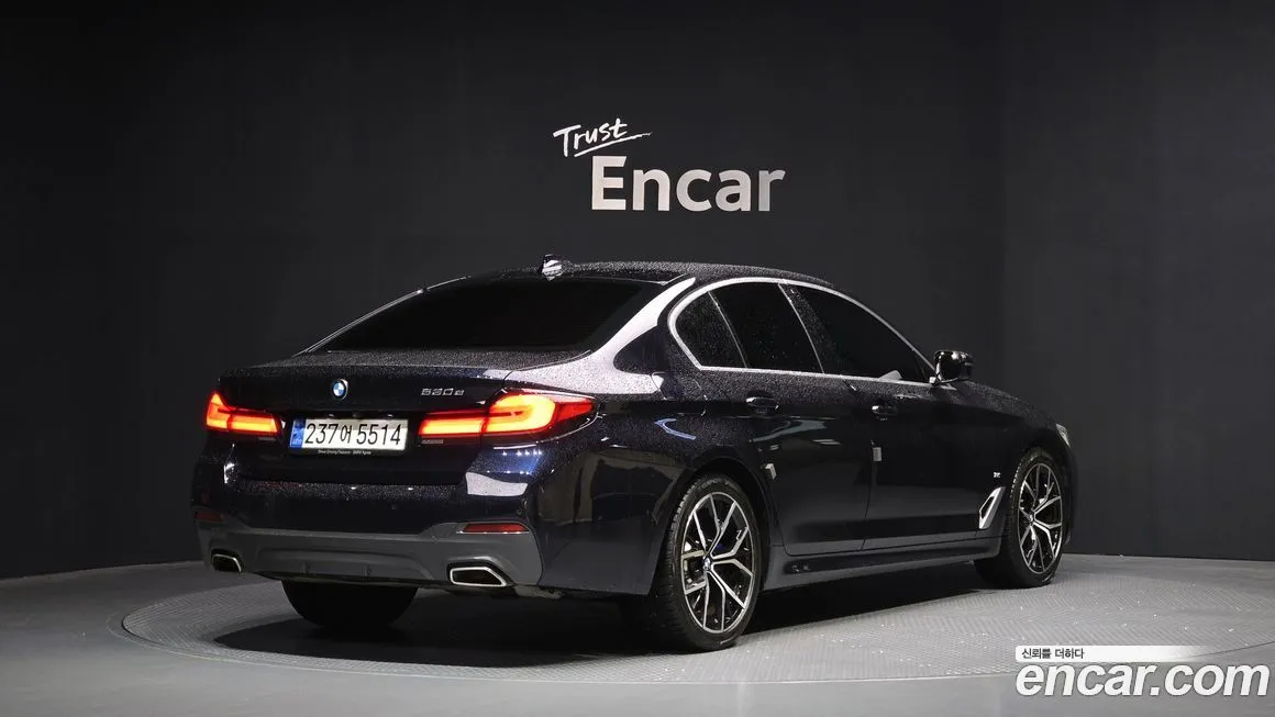 BMW 5-Series 2021 из KR, фото 3