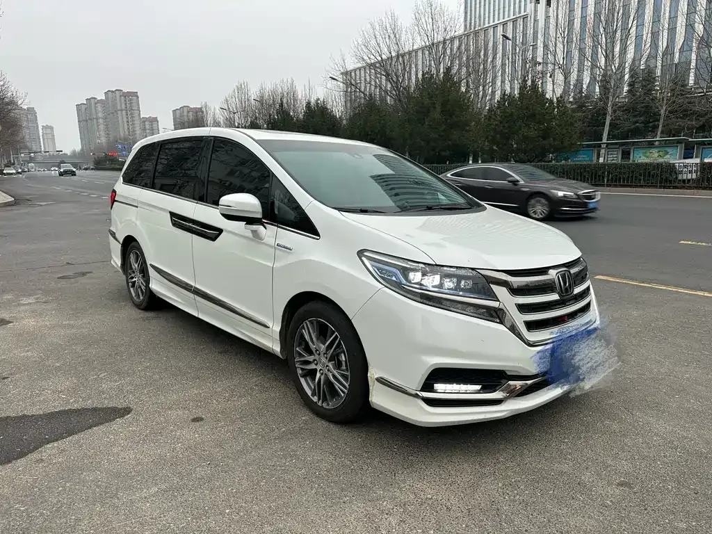 Honda Elysion 2021 из CN, фото 10