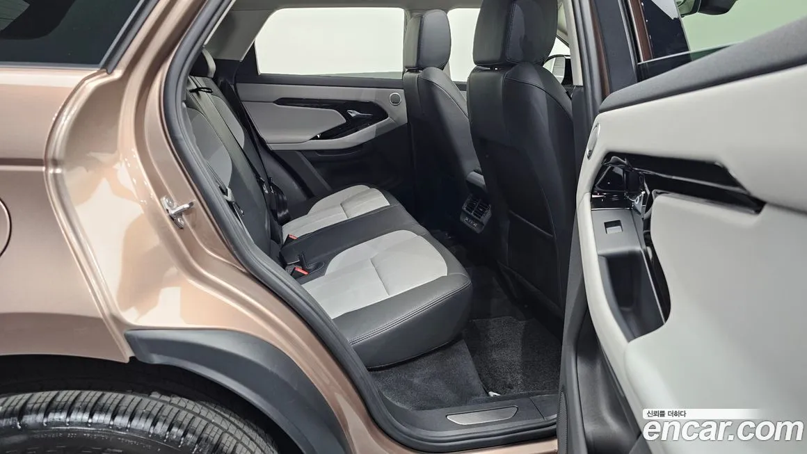 Land Rover Range Rover Evoque 2025 из KR, фото 3