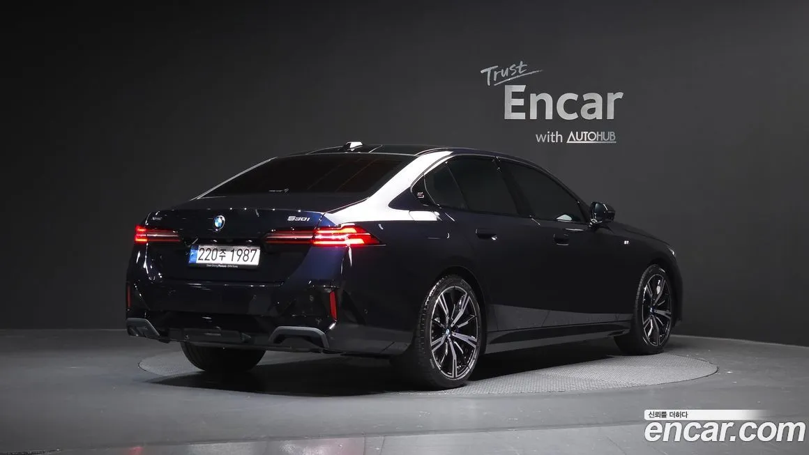 BMW 5-Series 2025 из KR, фото 4