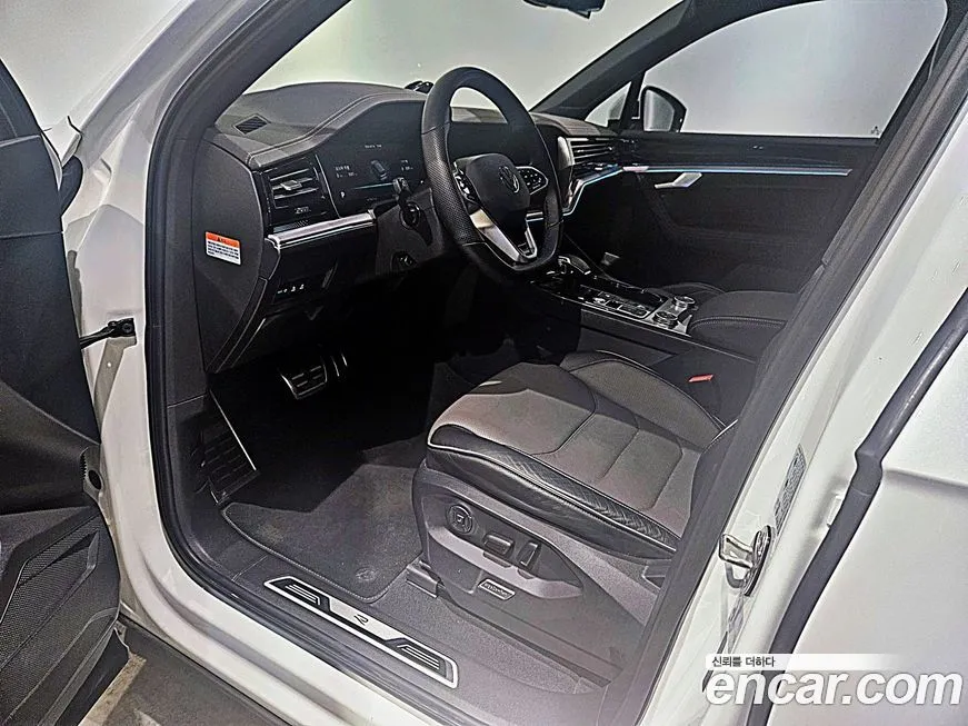 Volkswagen Touareg 2023 из KR, фото 9