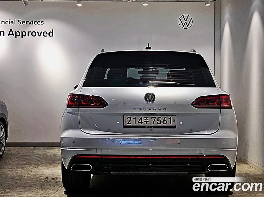 Volkswagen Touareg 2023 из KR, фото 3