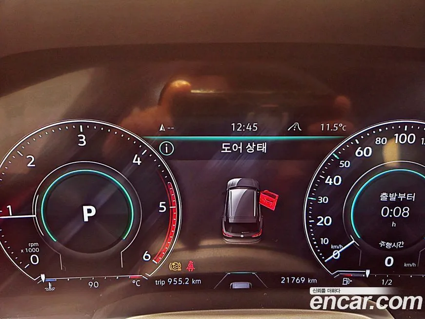 Volkswagen Touareg 2023 из KR, фото 7