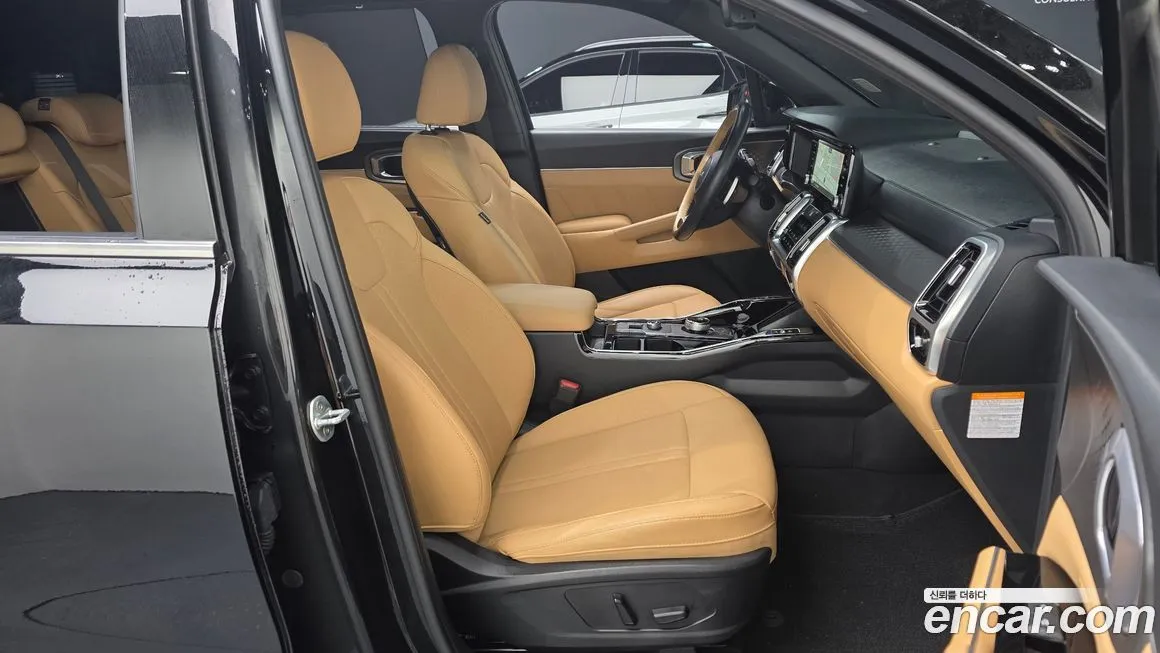 Kia Sorento — фото 8