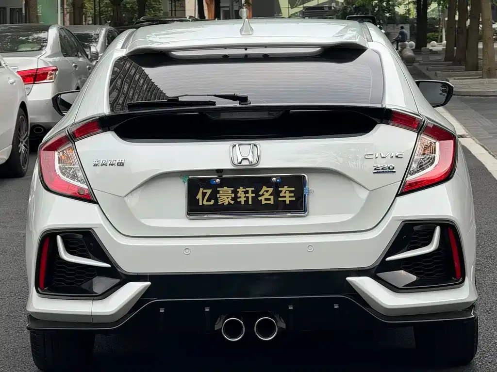 Honda Civic — фото 10