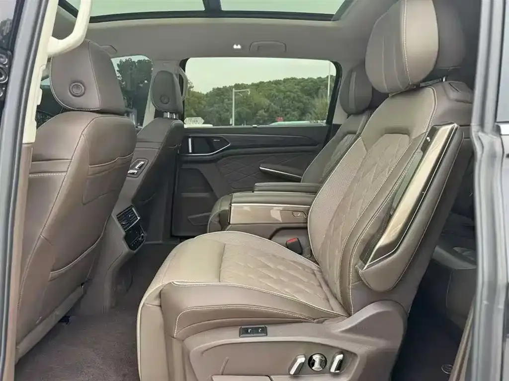 Volkswagen Viloran 2022 из CN, фото 3