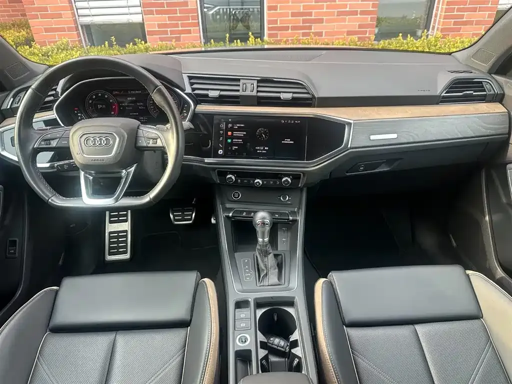 Audi Q3 2024 из CN, фото 7
