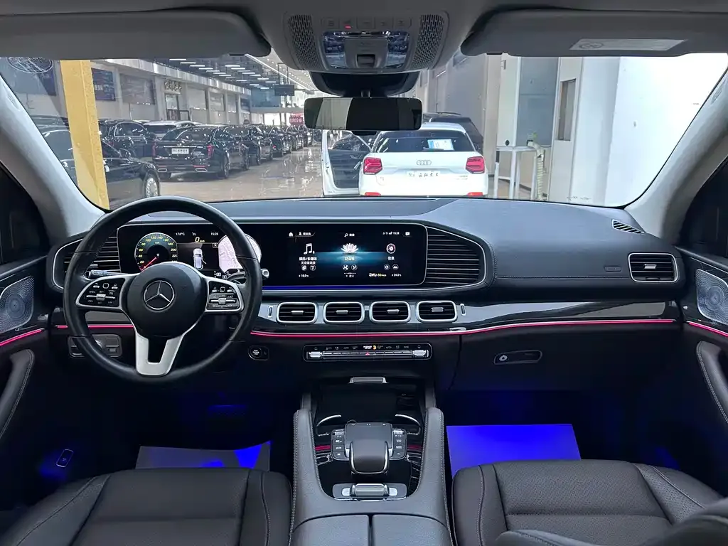 Mercedes-Benz GLE — фото 10