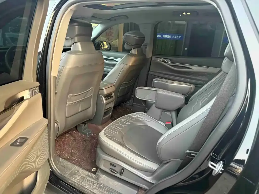 Ford Edge 2024 из CN, фото 8