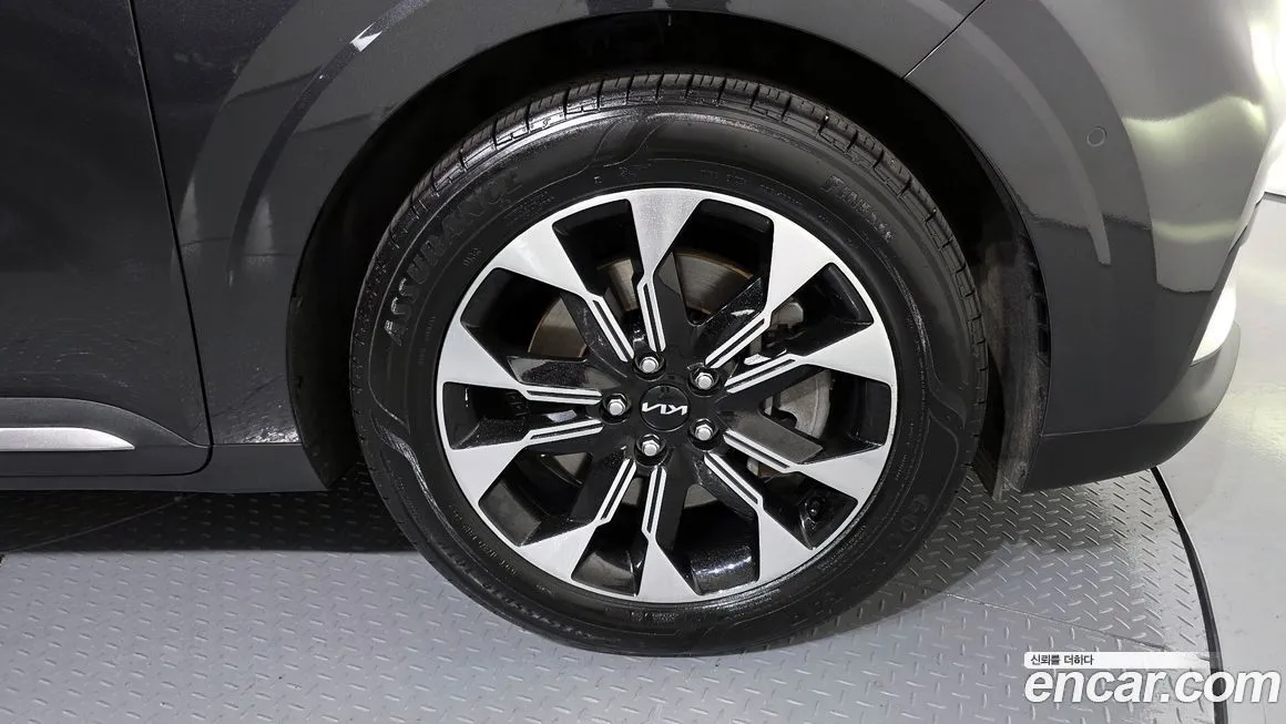 Kia Carnival 2023 из KR, фото 6