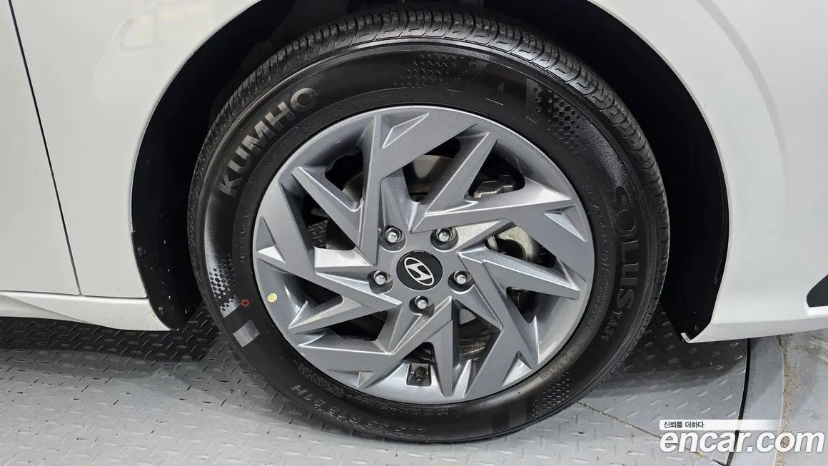 Hyundai AVANTE — фото 8