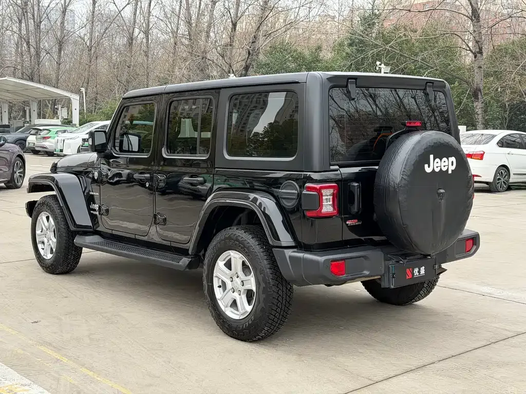 Jeep Wrangler 2021 из CN, фото 5