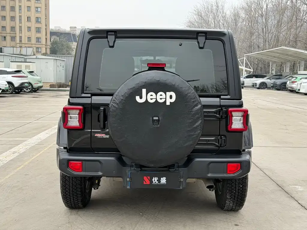 Jeep Wrangler 2021 из CN, фото 2