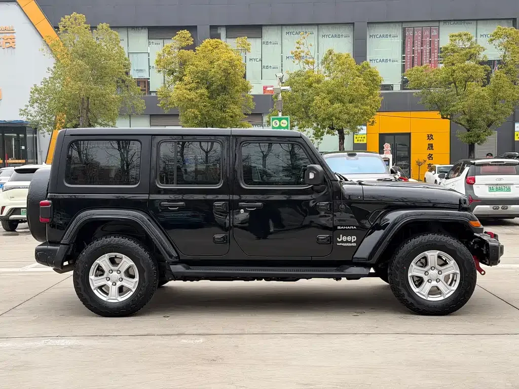 Jeep Wrangler 2021 из CN, фото 9