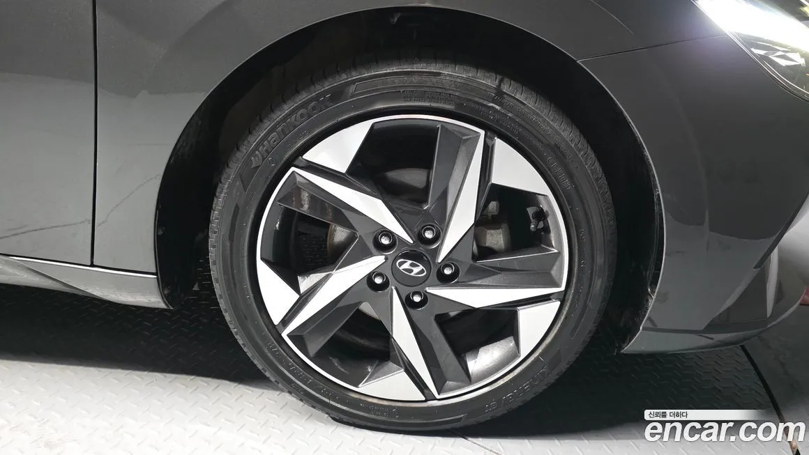 Hyundai AVANTE — фото 10