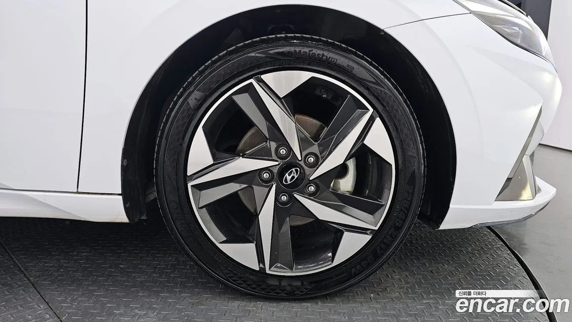 Hyundai AVANTE — фото 6
