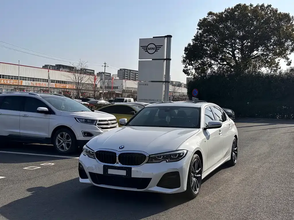 BMW 3 Series — фото 1