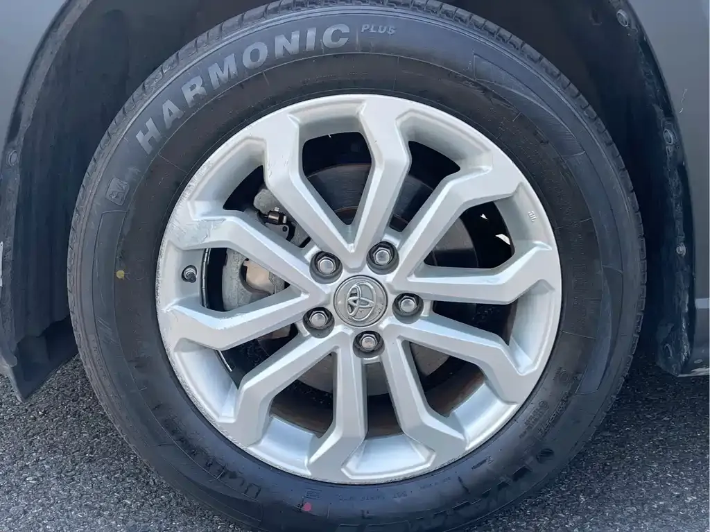 Toyota Frontlander 2022 из CN, фото 6