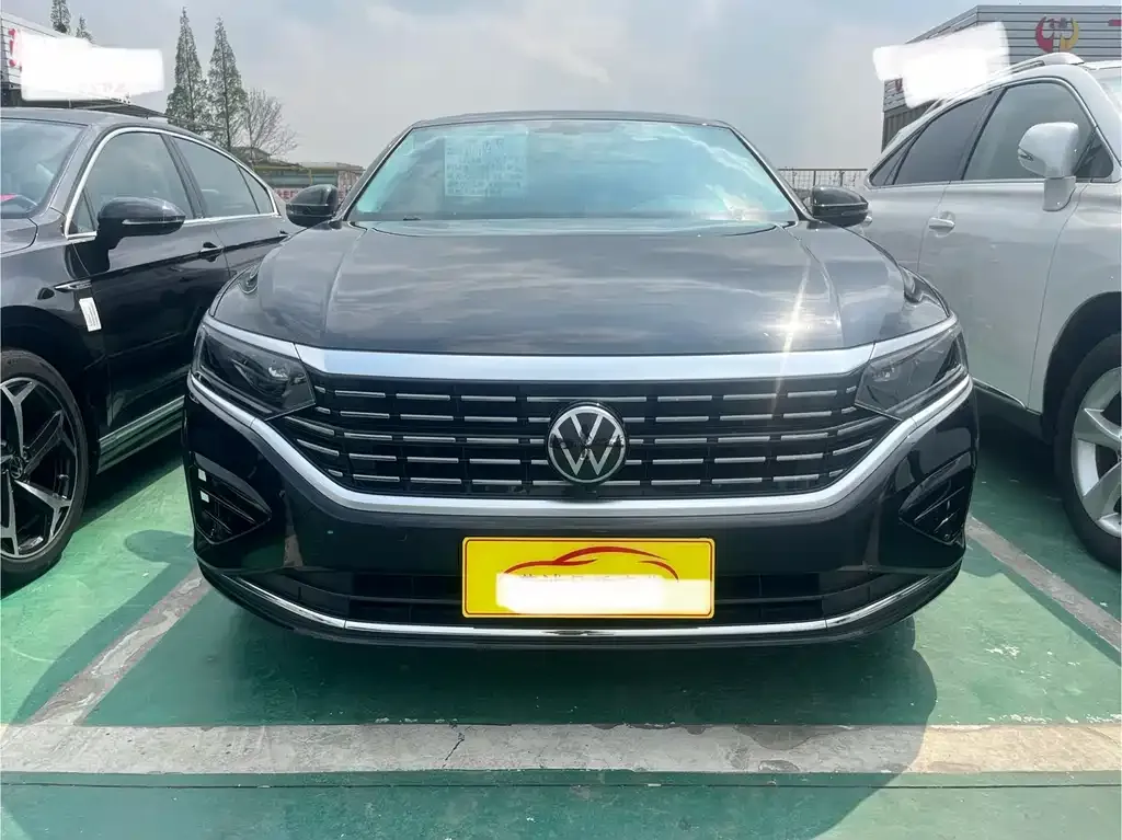 Volkswagen Passat — фото 8