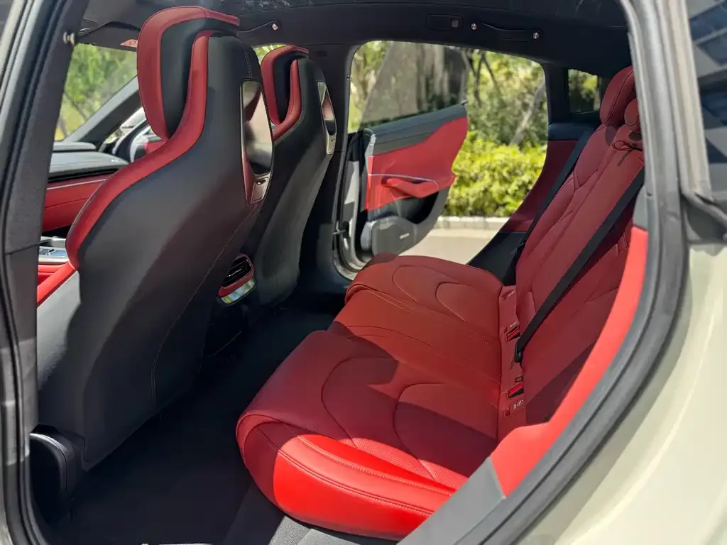 Xiaomi SU7 2025 из CN, фото 3