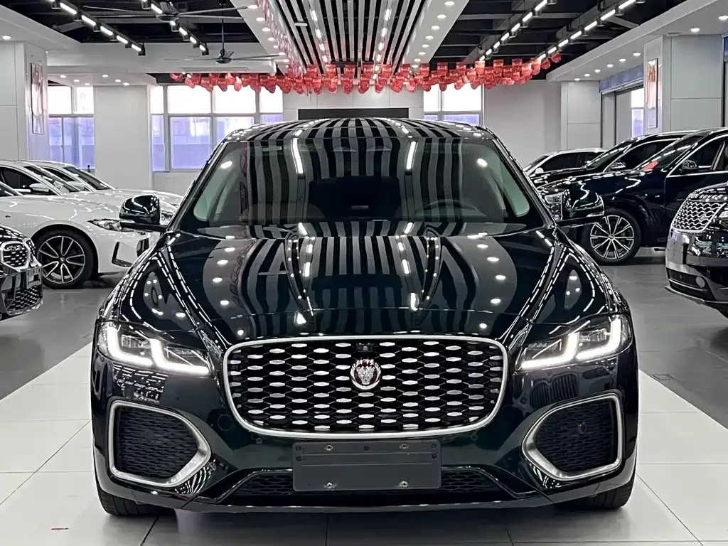 Jaguar XFL — фото 7