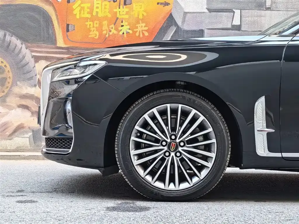 Hongqi H9 — фото 5