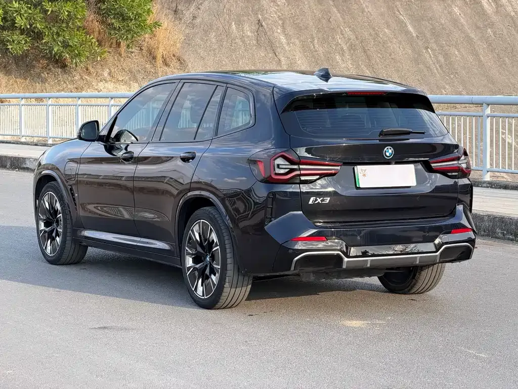 BMW iX3 2023 из CN, фото 6