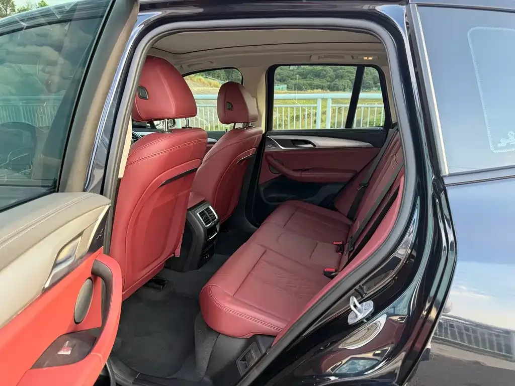 BMW iX3 2023 из CN, фото 4