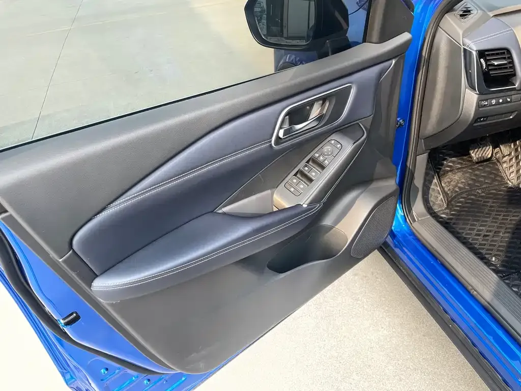 Nissan Qashqai 2023 из CN, фото 5