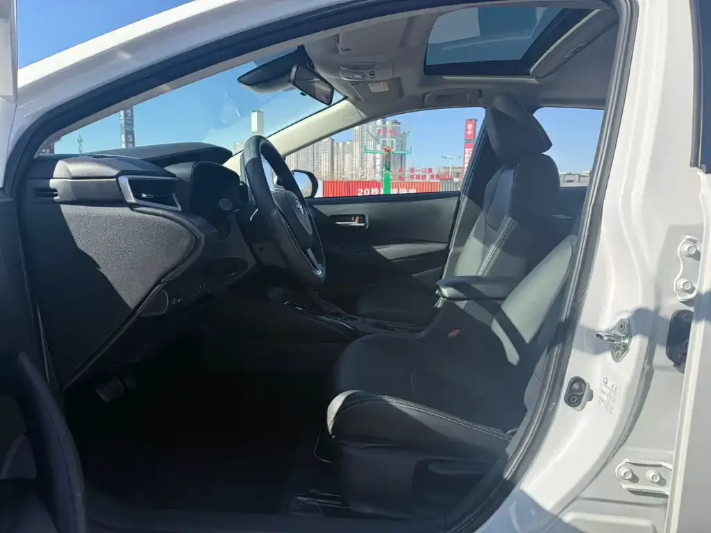 Toyota Corolla 2022 из CN, фото 2